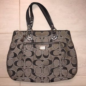 Stylish Coach purse 🤩